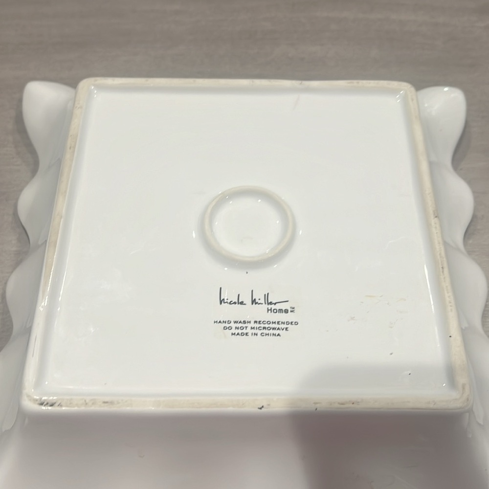 Square dish - Picture 3 of 3